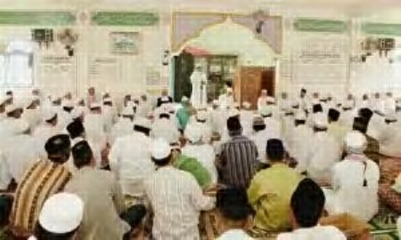 Bupati Santuni Anak Yatim di Kecamatan Rambah